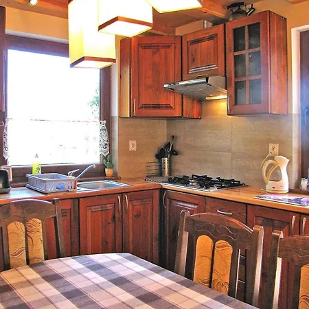 Detached Cottage, Fenced, By The In Holiday home *