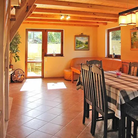 Holiday home Detached Cottage, Fenced, By The In *